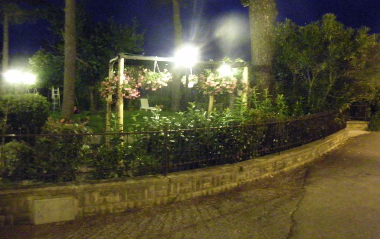 Castello delle Forme B&B Casa Losea מראה חיצוני תמונה